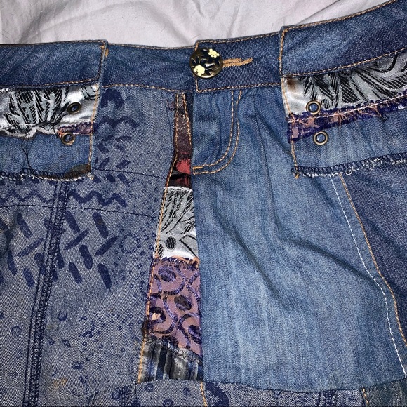 Distressed, patchy denim mini skirt - Picture 7 of 8